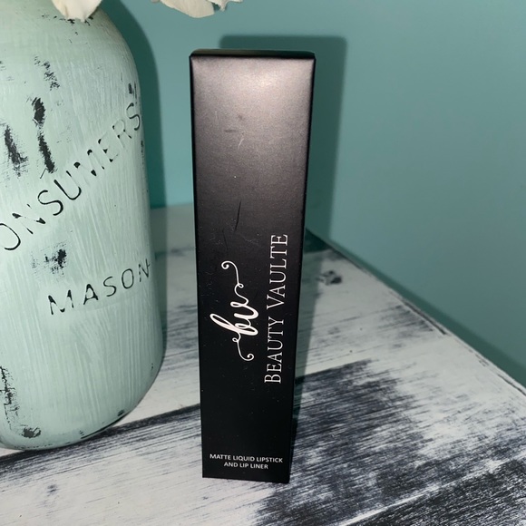 Beauty Vaulte Erupt Liquid Lipstick and Liner Set - Picture 5 of 6